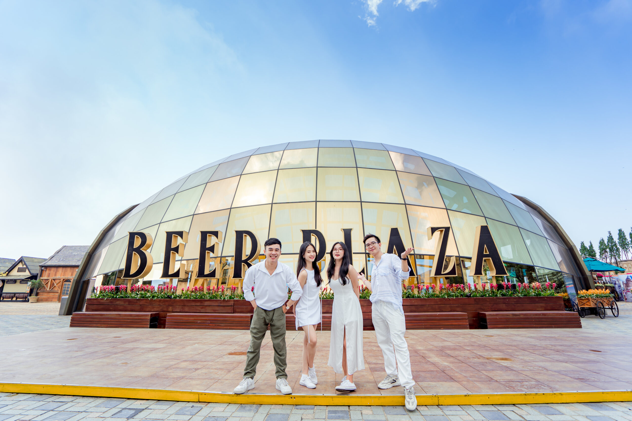 Nhà hàng buffet Beer Plaza – SUN WORLD BA NA HILLS