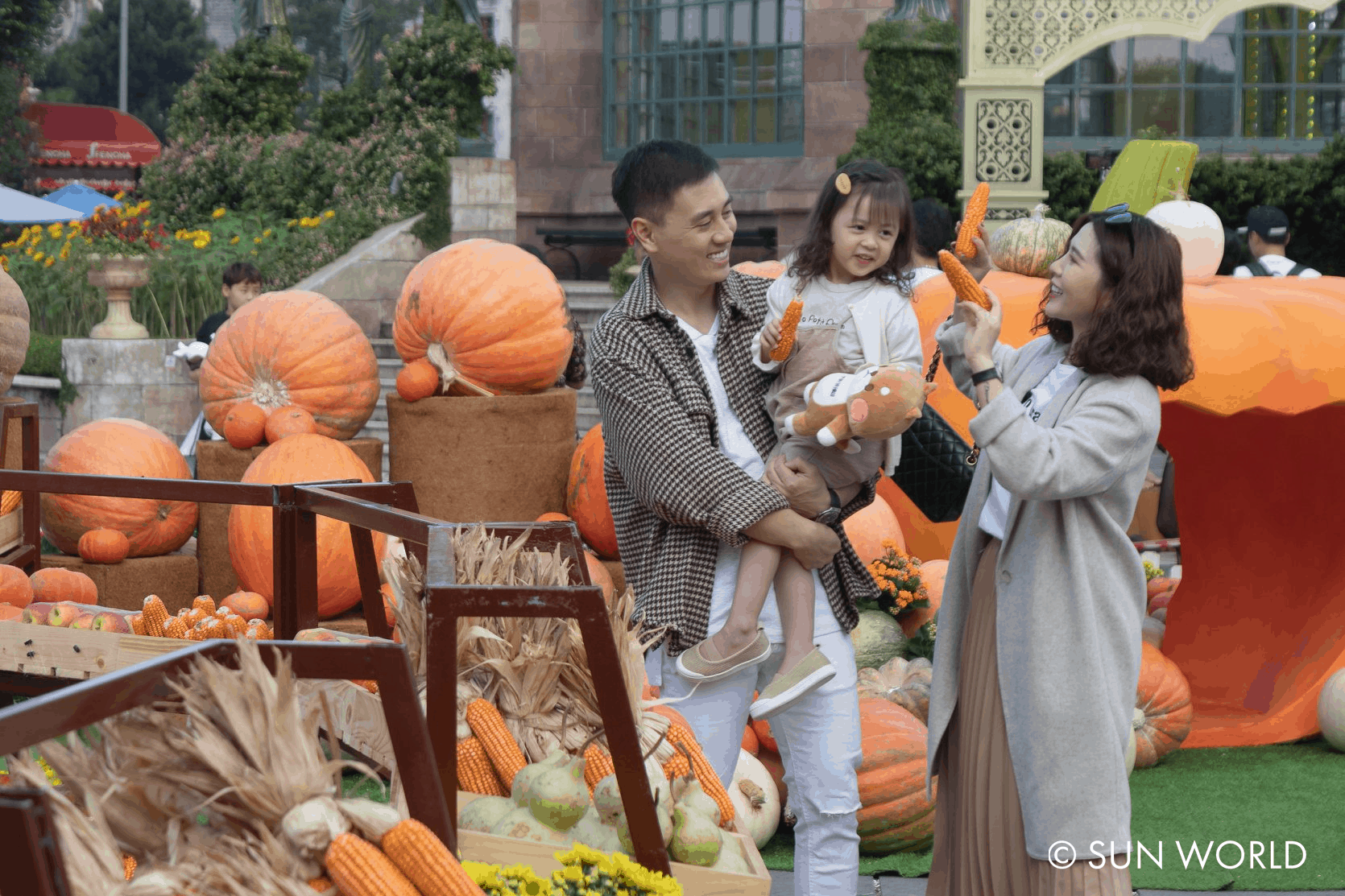Lễ hội Halloween đưa bố mẹ và bé về thế giới của những câu chuyện cổ tích đáng yêu