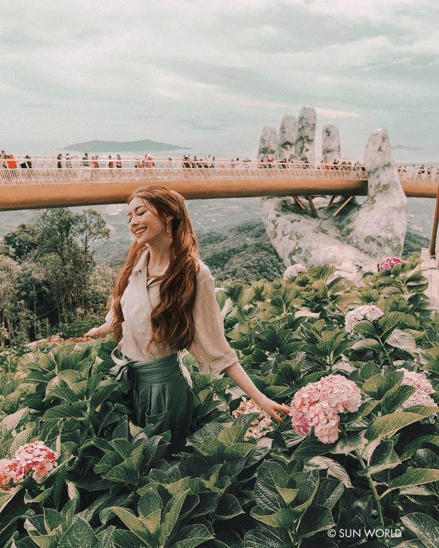 Công Chúa Tóc Mây - hotgirl gốc Việt nổi tiếng trên Instagram với hơn 315k người theo dõi - Sarah Trần check in tại Cầu Vàng Ba Na Hills