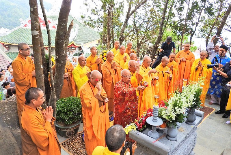 Lễ khánh thành chùa Linh Ứng Bãi Bụt