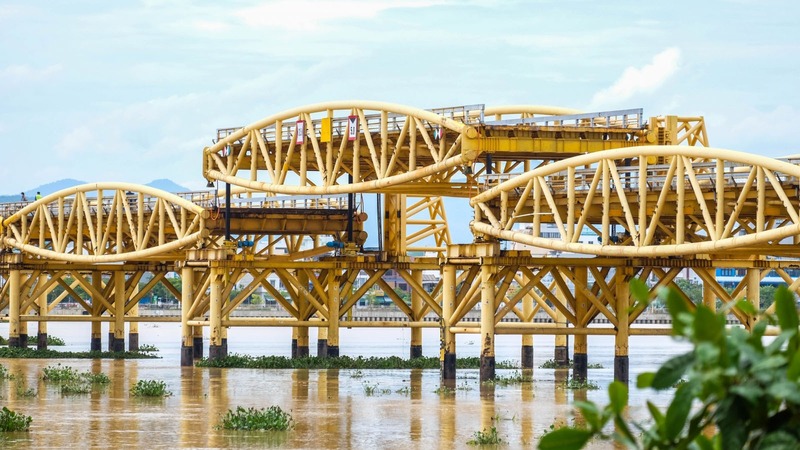 Cầu Nguyễn Văn Trỗi được tích hợp thêm tích nâng lên và hạ xuống sau khi cải tạo 
