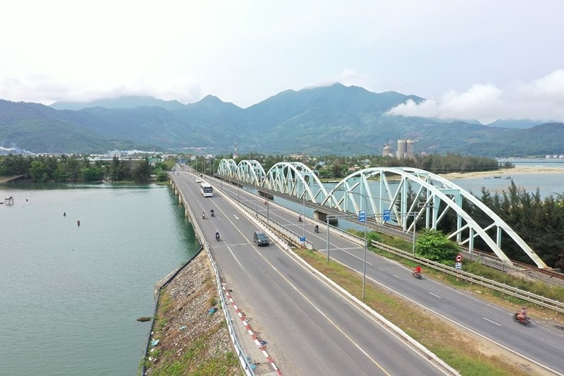 Chiều dài của cây cầu Nam Ô là 350m 