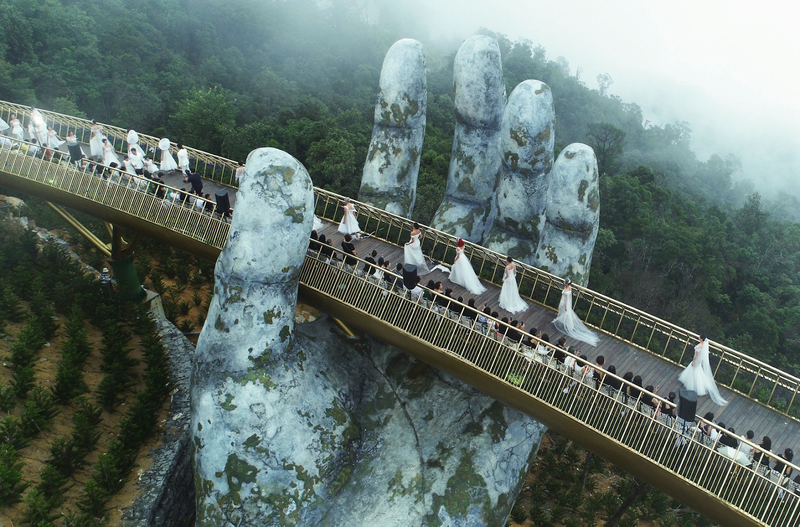 Golden Bridge Danang Became The Runway For The Fashion Show