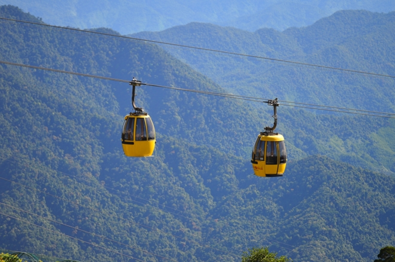 The Cable Car Was Lifted In The Middle Of Ba Na Mountains And Forests After More Than 400 Days